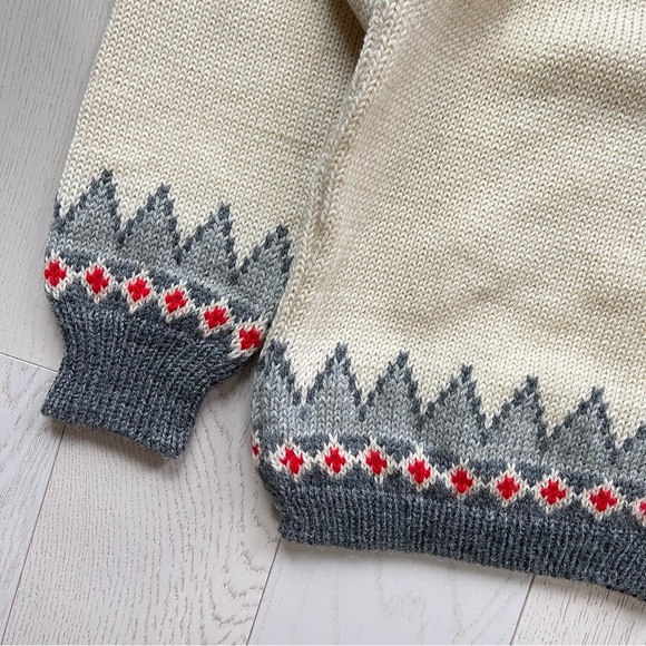 Vintage Viking Hand knit Pure Mothproof wool Chunky Fair Isle Sweater Cardigan - Picture 6 of 14